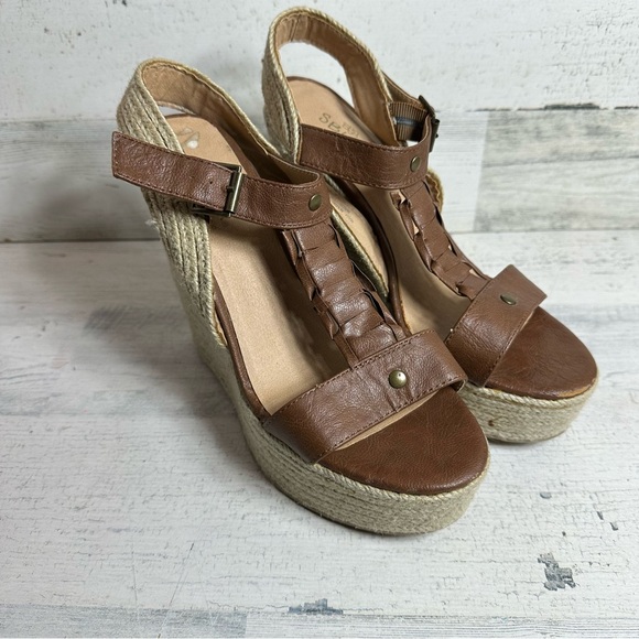 Sbicca brown wedge sandal sz 7 - Picture 2 of 3